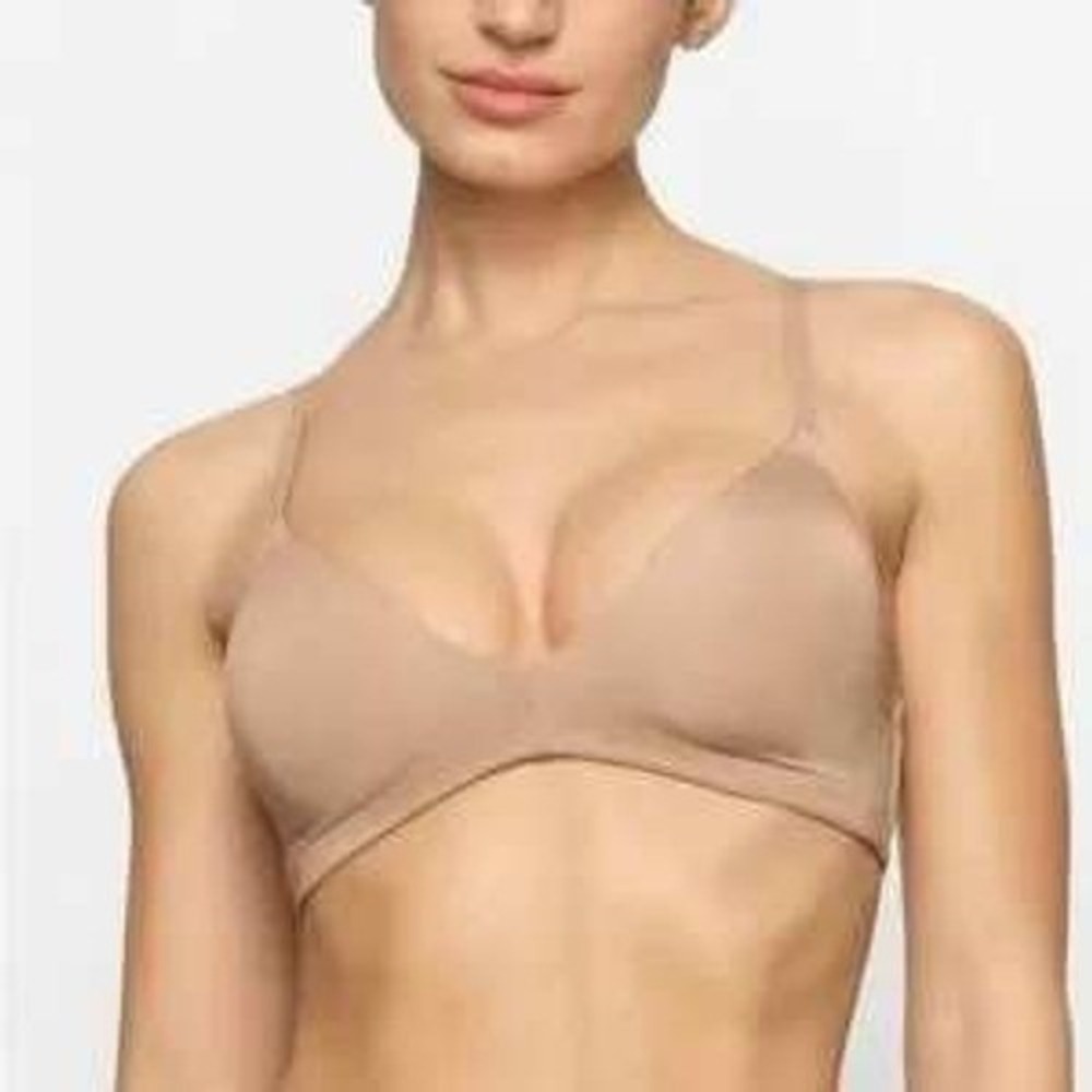SKIMS Wireless Form T-Shirt Bra 32C in Clay‎ NWT